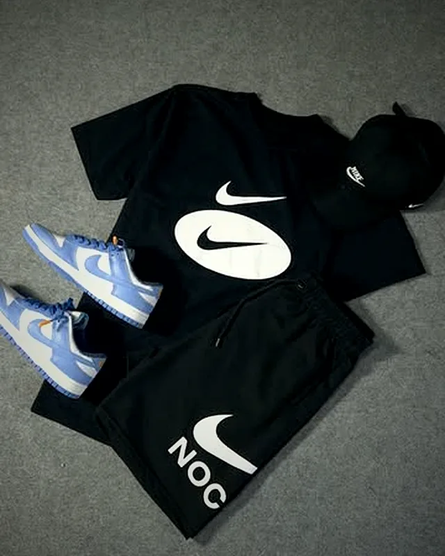 Black Nike look with light blue Dunks
